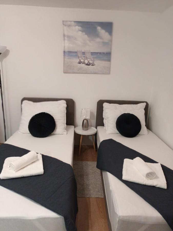 Apartman Hana U Blizini Automotodroma Grobnik I Kostrenski Plaza Кострена Экстерьер фото